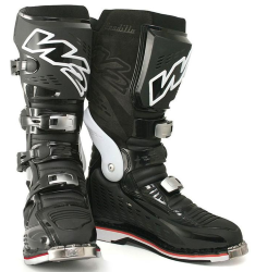 BOTAS W2 ENDURO STIVALLI TALLA 26 (MEX) COLOR NEGRO