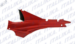 CUBIERTA IZQUIERDA DE CUERPO AT 110 COLOR ROJO TAPA
