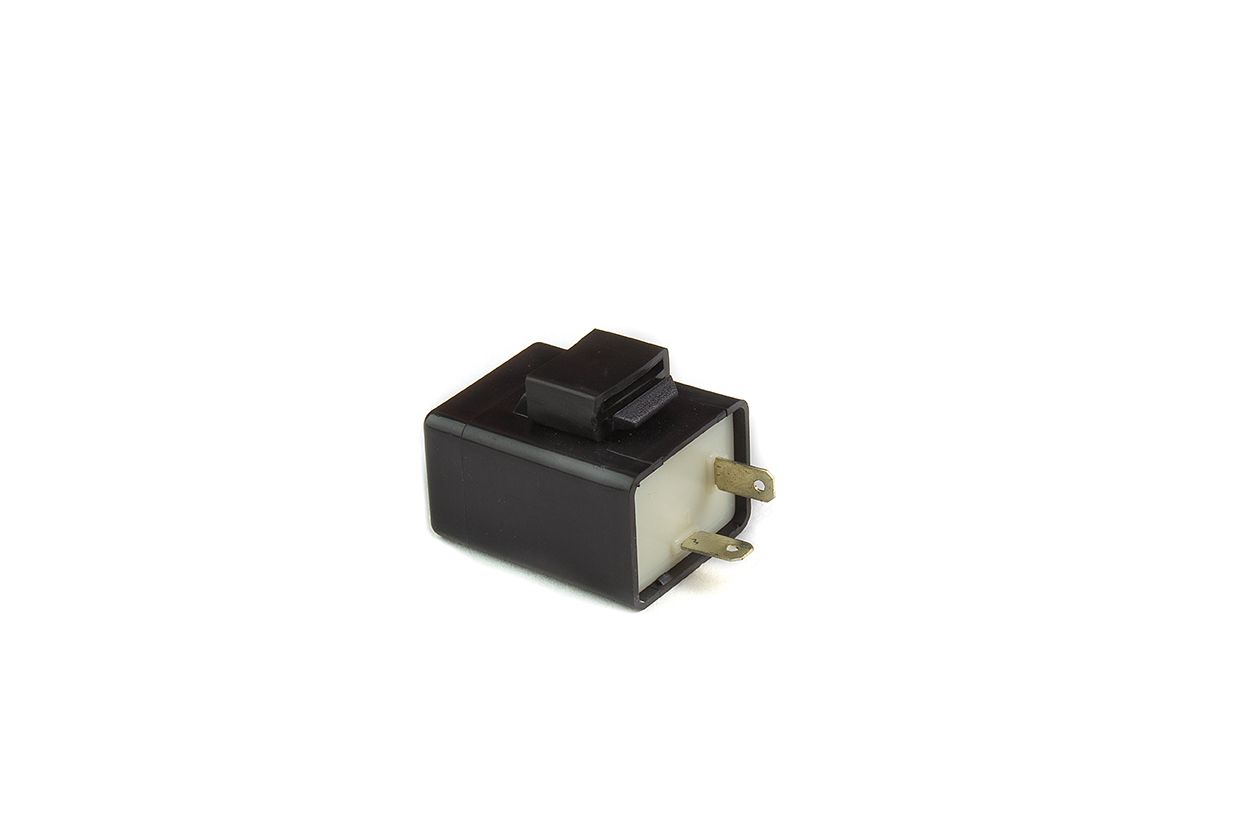RELAY DE DIRECCIONAL CON SONIDO CUADRADO 12V XELENOIDE PUERQUITO MONITO