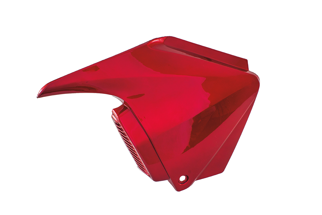 CUBIERTAS TRASERAS P/ INVICTA 150 COLOR ROJO TAPA